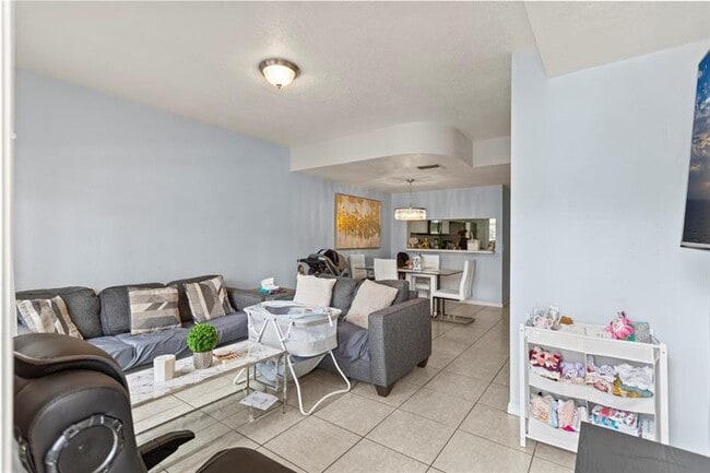 Foto del edificio - 7856 Dixie Beach Cir