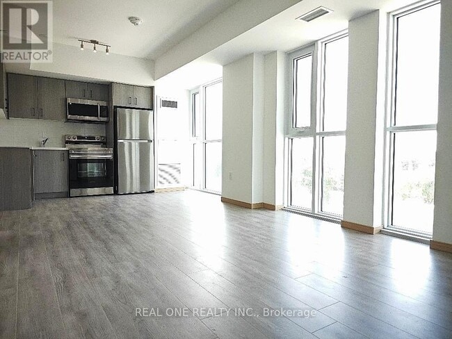 Building Photo - 3421 Sheppard Ave E