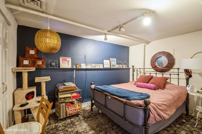 Dormitorio principal - 1233 W Newport Ave