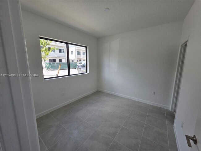 Foto del edificio - 13847 SW 261st St