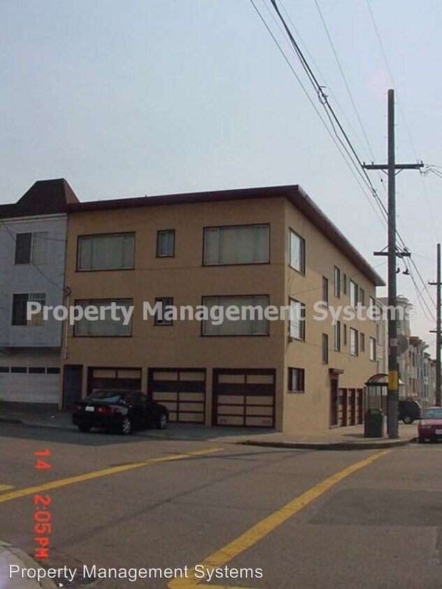 Primary Photo - 600 33rd Ave