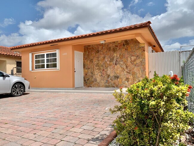 Foto del edificio - 6411 W 22nd Ct