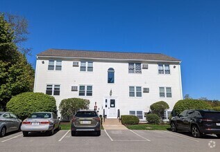 Building Photo - 641-R Washington St