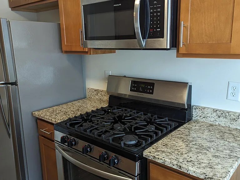 Foto principal - 784-784 Millersport Hwy