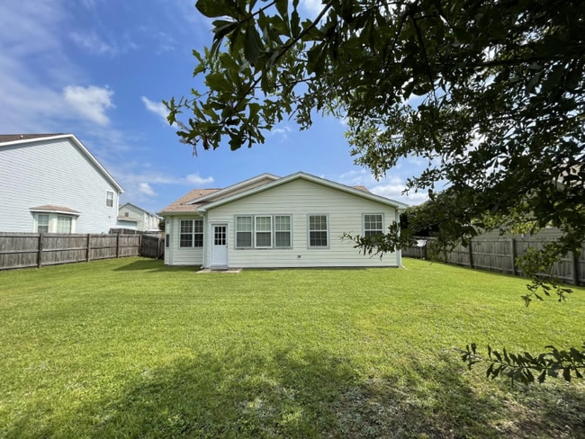 Building Photo - 316 Peoria Blvd