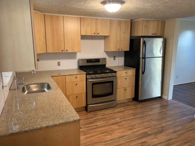 Building Photo - 71 Texas Dr