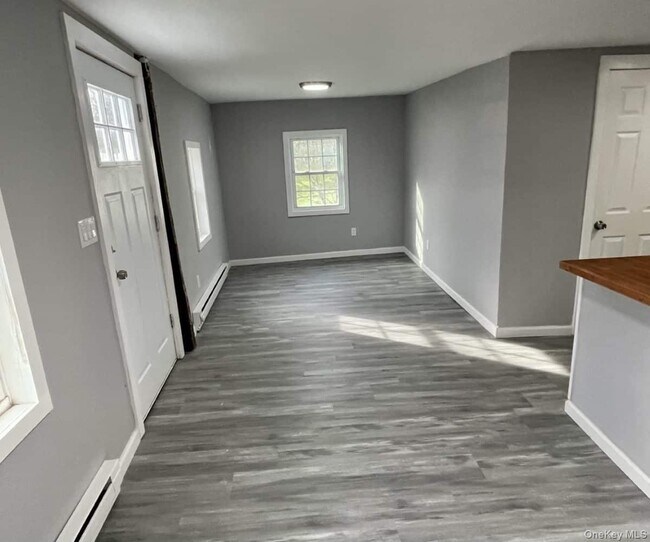 Foto del edificio - 30 S Center St