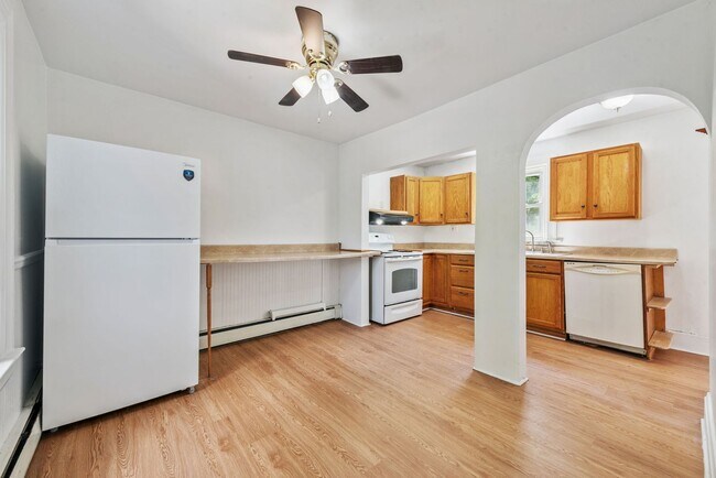 Foto del edificio - Stunning 2 Bedroom home in Greensburg avai...