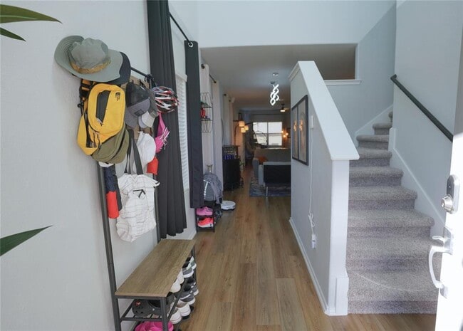 Foto del edificio - 8014 Purple Aster Pass