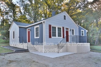 Building Photo - 721 Peyton Ave