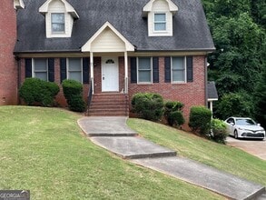 Building Photo - 60 Sentry Oak Ct