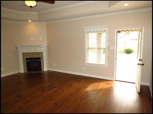 Building Photo - 1005 Puritan Dr