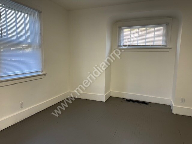Building Photo - 515 E Rudisill Blvd