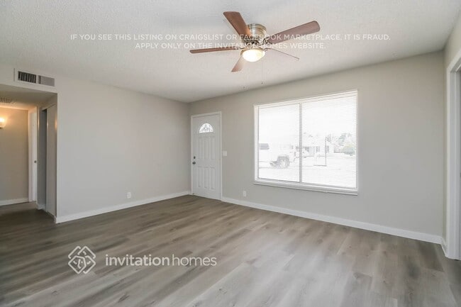 Foto del edificio - 732 W Flower Ave