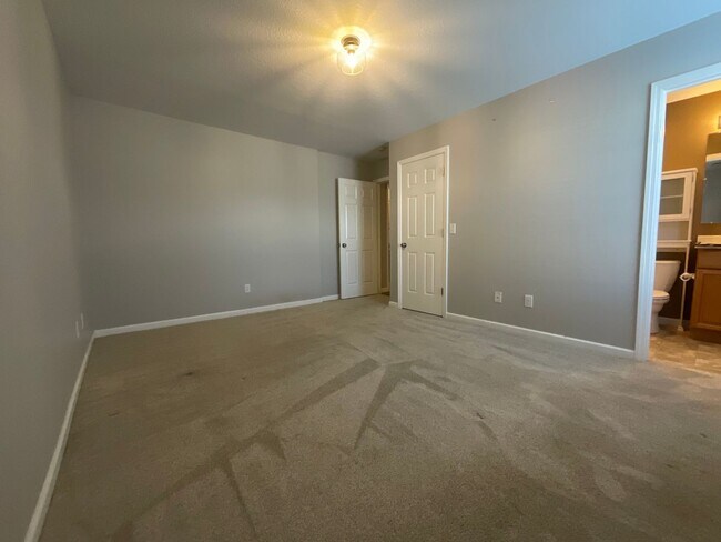 Foto del edificio - 3 bedroom/2 bath home