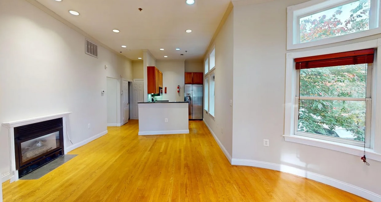 Photo - 1306 O St NW-101