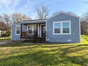 Building Photo - 710 N Rusk St