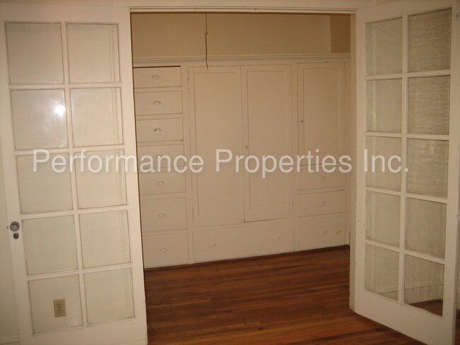 Foto del edificio - 1424 SW Montgomery St