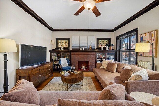 Foto del edificio - 1329 W Thorndale Ave