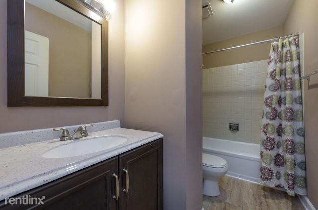 Foto del edificio - Studio, 1 bath Condo - 4724 S Vincennes Ave