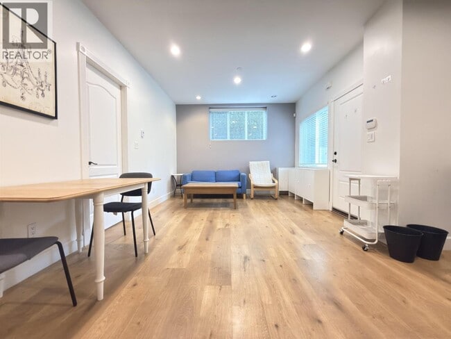 Photo du bâtiment - 2885 W 35th Ave