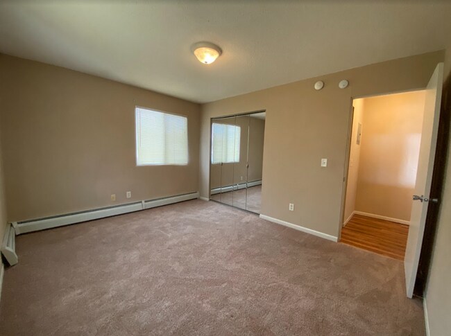 Foto del edificio - Great One Bedroom Condo in New Hope for $1...