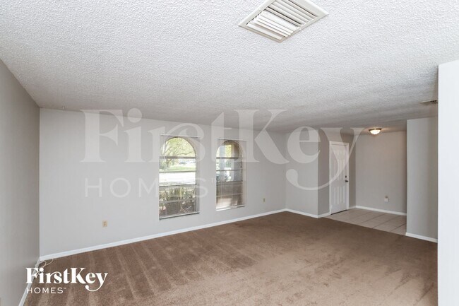 Foto del edificio - 2250 Fallon Blvd NE