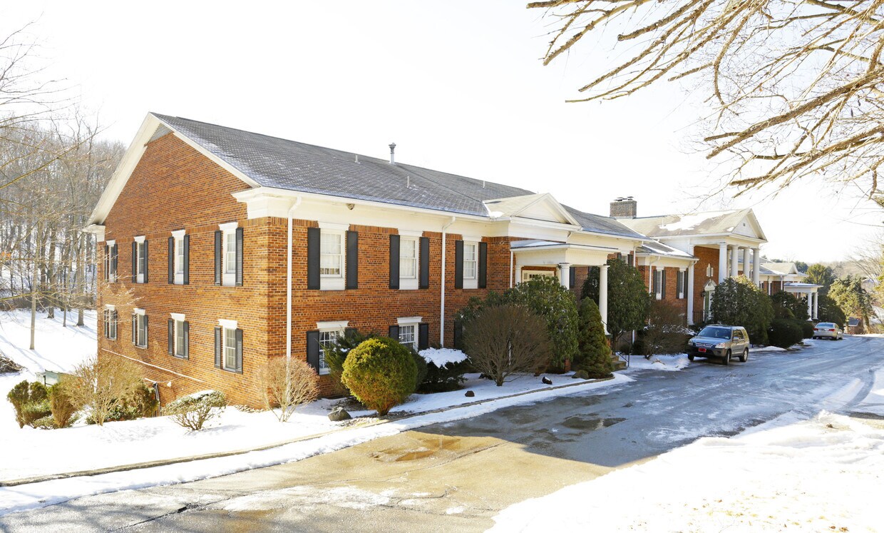 Primary Photo - Greenview Arms Apartments