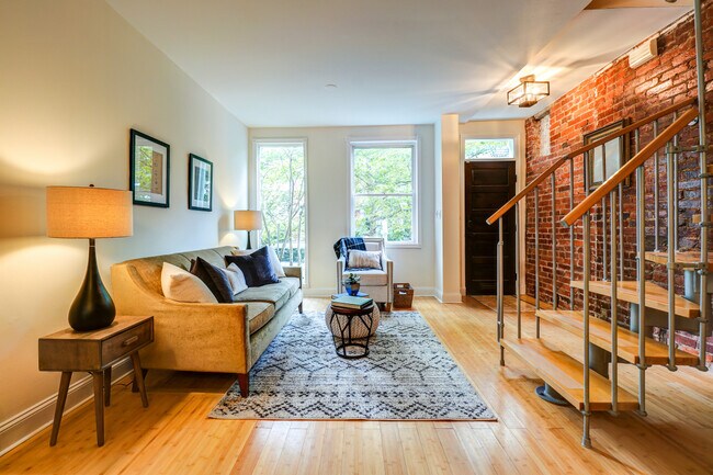 Foto del edificio - 1227 Duncan Pl NE