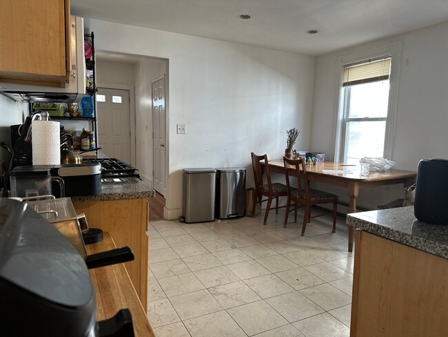 Photo - 27 Brackett St Apartment