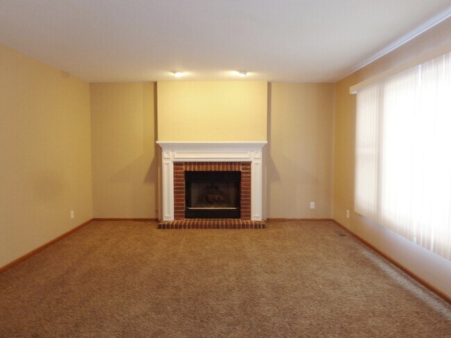 Foto del edificio - 945 Wellington Circle