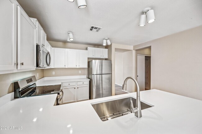 Foto del edificio - 11579 W Oglesby Ave