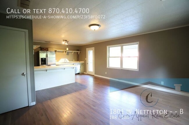 Building Photo - First month move in special $450!!!  Compl...