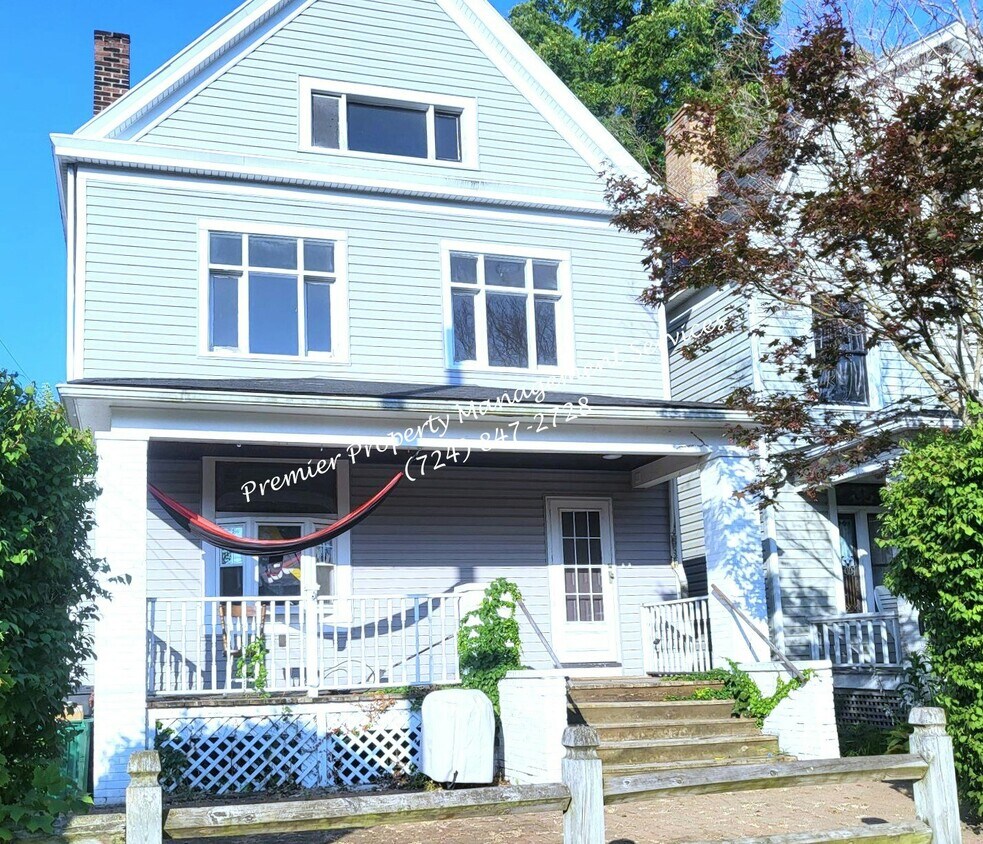 Primary Photo - 709 Maplewood Ave