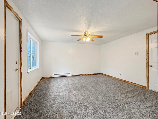 Building Photo - 1038 Cosgrave St