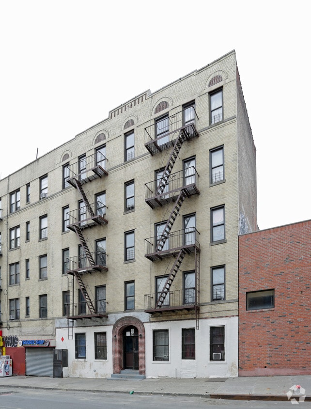 Primary Photo - 12 E 213th St