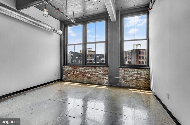Foto del edificio - 1701 Tulip St
