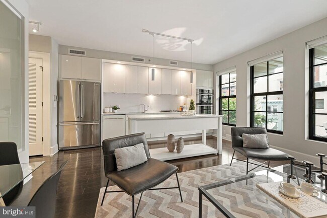 Foto del edificio - 1011 M St NW