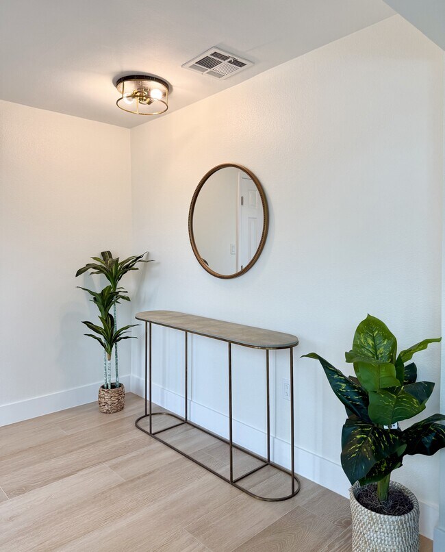 Foto del edificio - 156 N Boulevard of the Presidents