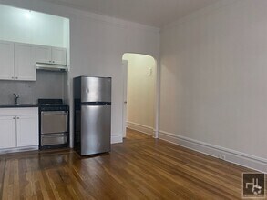 Building Photo - 163 E 87th St