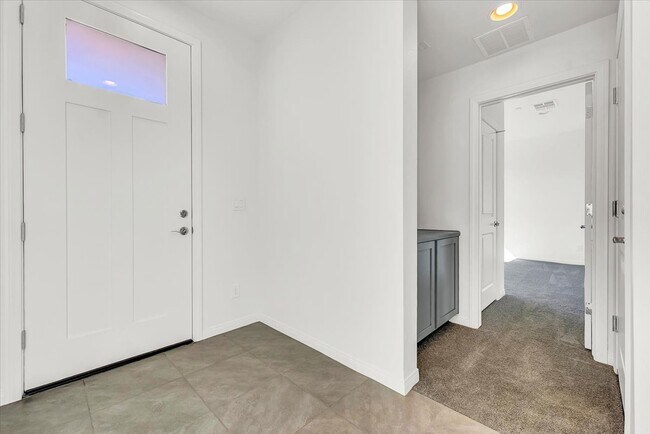 Foto del edificio - 11556 Kindle Corner Ave