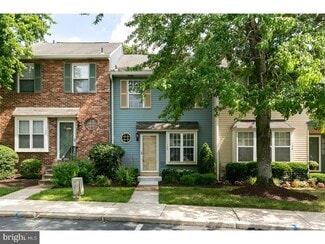 Building Photo - 122 Camber Ln