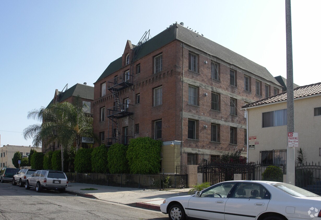 Foto del edificio - St. Andrews Apartments