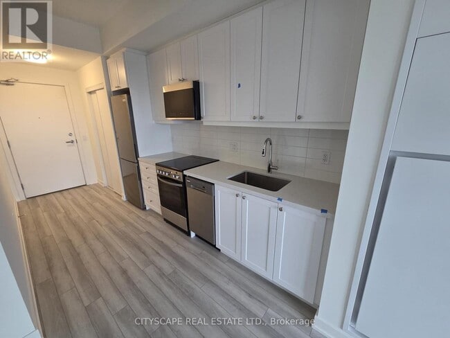 Building Photo - 51 Clarington Blvd