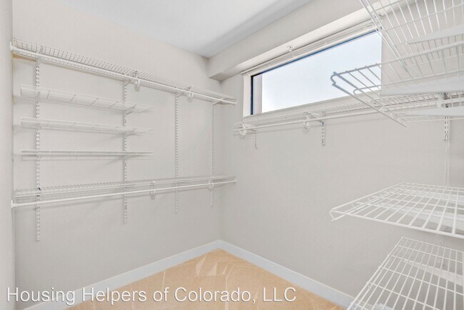 Building Photo - 2 br, 2 bath House - 360 S. Lafayette St. ...