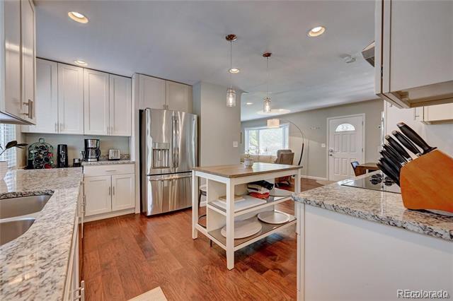 Foto del edificio - 3575 E Vassar Ave