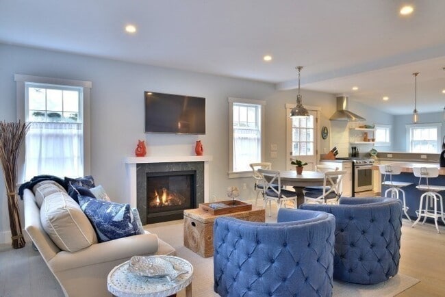 Building Photo - 5 Green Ln