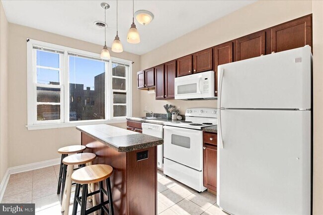 Foto del edificio - 126 N Braddock St
