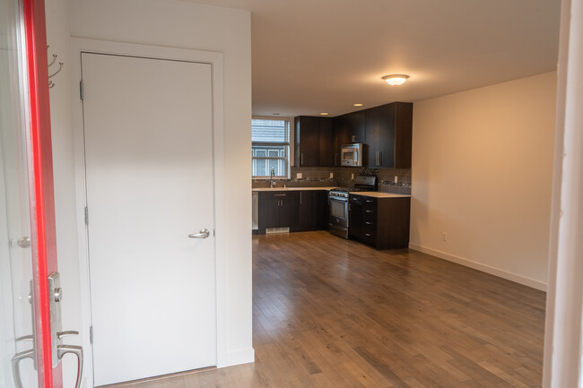 Foto del edificio - 4812 Linden Ave N