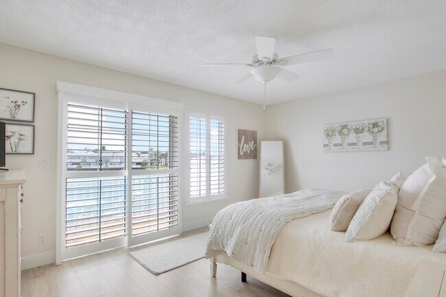 Building Photo - 1219 Ocean Dunes Cir